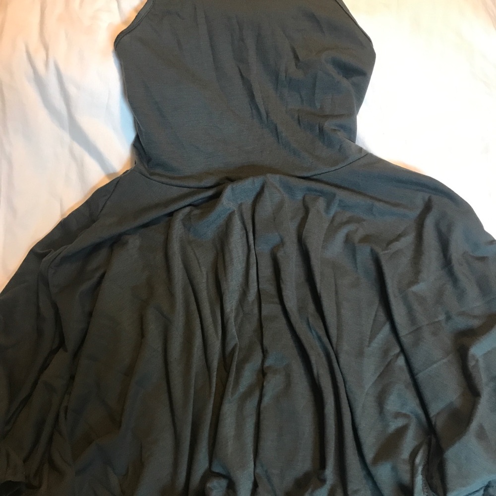 NWT Women’s Charcoal Grey Flowy Dress - Picture 3 of 6